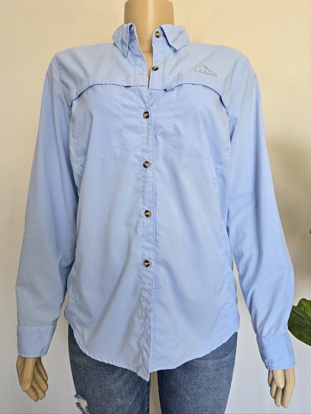 L.L.Bean Women's Tropicwear Shirt, Long-Sleeve (Size M Regular) Light Blue